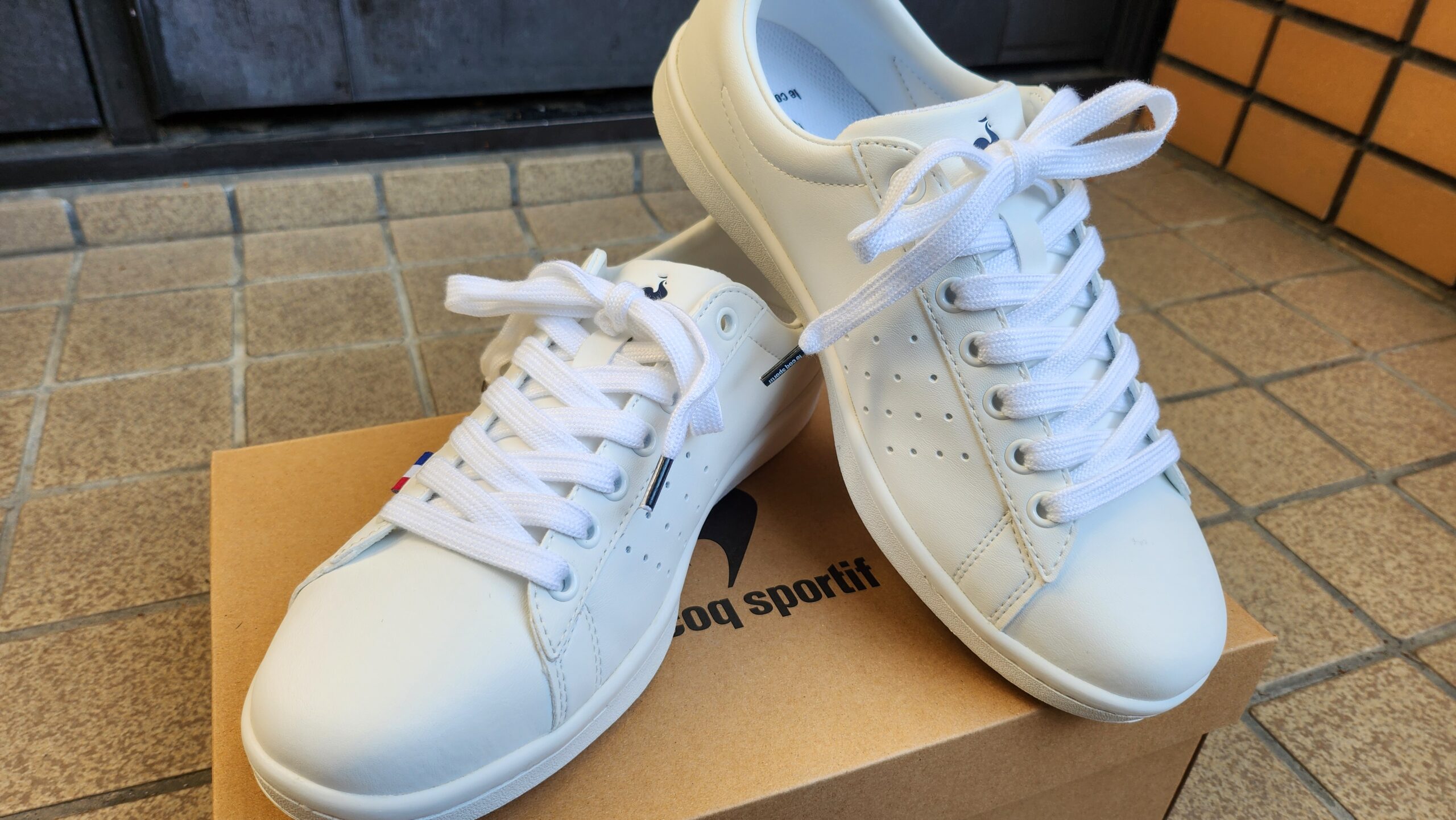 スニーカー衝動買い！　広告塔の効果をまざまざと・・・笑